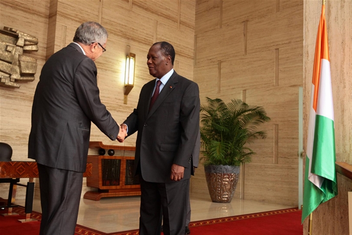 Audiences du chef de l`Etat: le Président Alassane Ouattara a reçu l`ambassadeur d`Italie, SEM Izzo Giancarlo